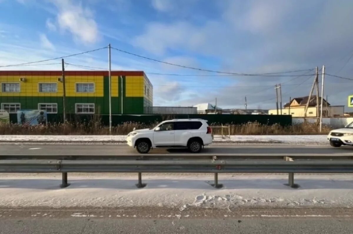    Водитель кроссовера сбил женщину на пешеходном переходе в Якутске