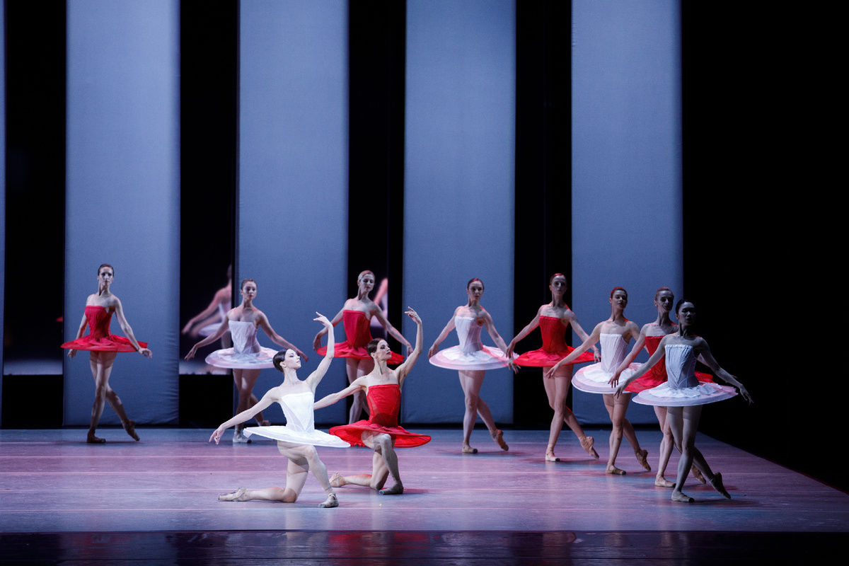 Балет «Отражения» в МАМТ. Фото: Карина Житкова.