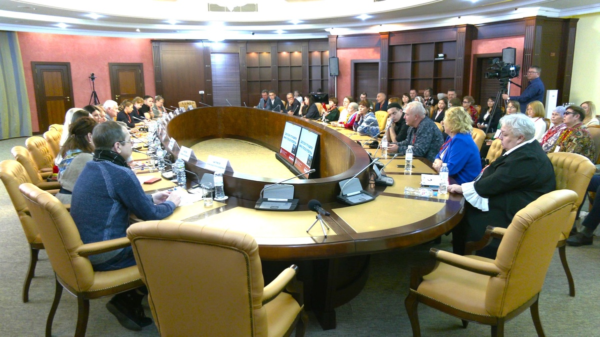    Югорчане номинированы на государственную литературную премию «Гипертекст»