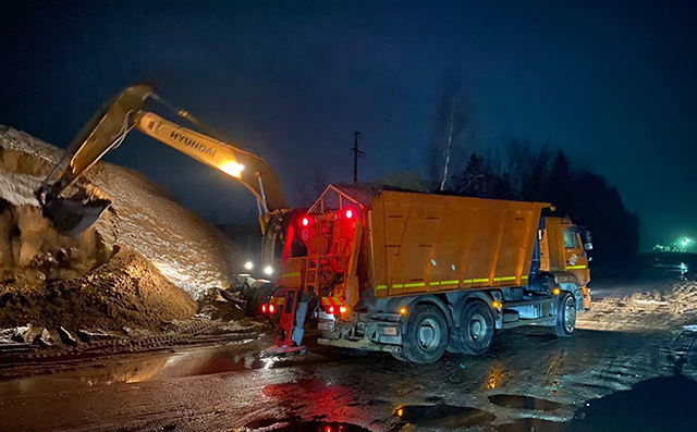 Более 600 единиц техники будут чистить тверские дороги зимой