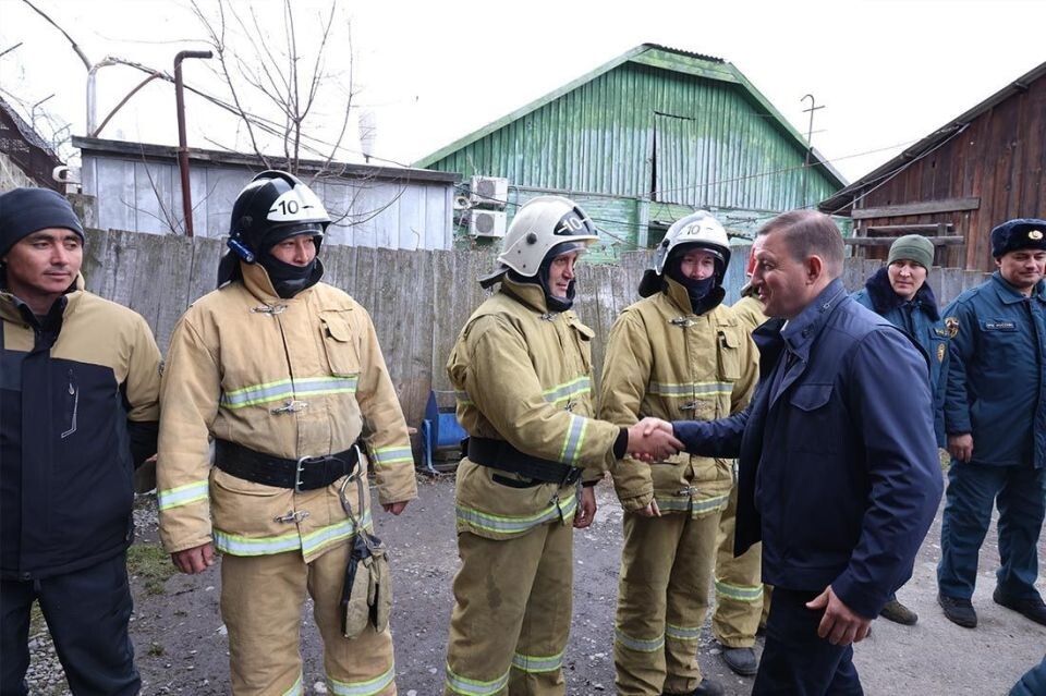    Андрей Турчак встретился с пожарными. Источник: пресс-центр правительства Республики Алтай