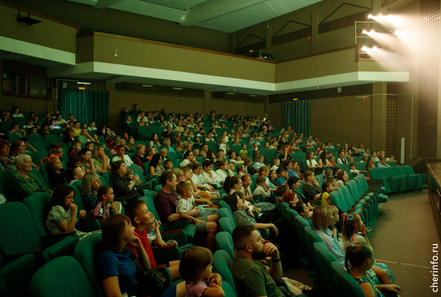    Спектакль основан на сказках Бориса Шергина, в основе которых поморский фольклор.