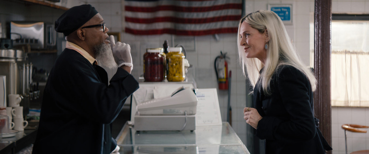 Патрисия в магазине-пекарне Гордона