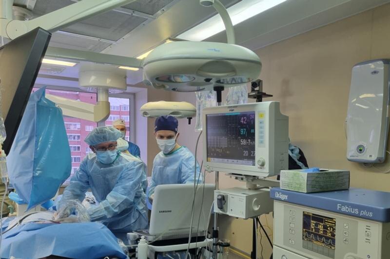    ДИП / Благотворители передали оборудование для свердловской ОДКБ