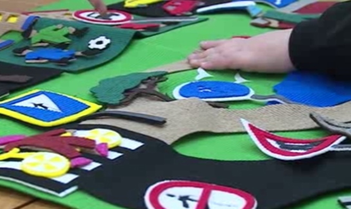    Курские специалисты стараются помочь ребятам с тяжёлыми нарушениями зрения и облегчить их жизнь