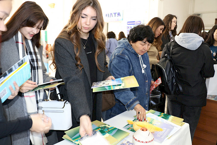 Листайте вправо, чтобы увидеть больше изображений