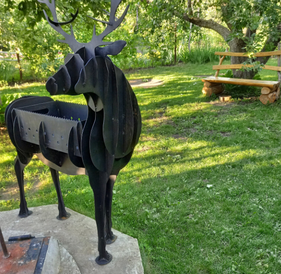 свои газоны я кошу 2 дня....