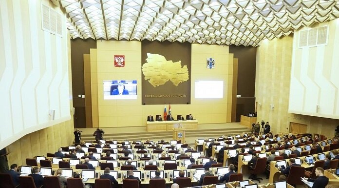    Фото пресс-службы Заксобрания Новосибирской области