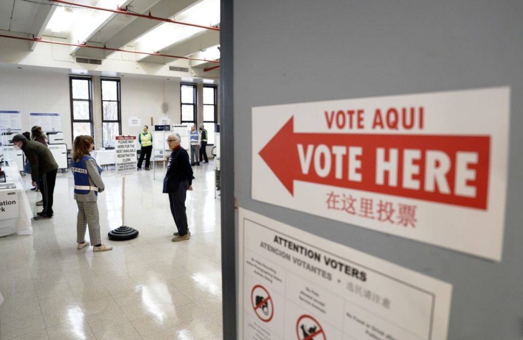    Избирательный участок в Вашингтоне. Стрингер / РИА Новости