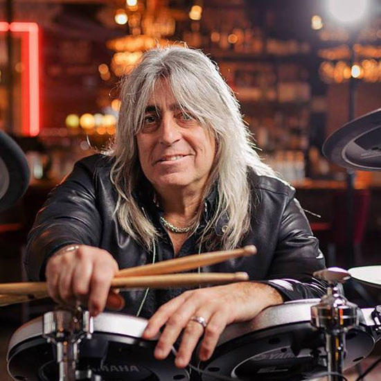 Микки Ди (Mikkey Dee), барабанщик Motörhead и Scorpions.
