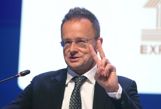    Петер Сийярто