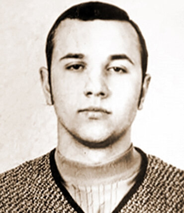 Евсеев Андрей Николаевич. Таганский маньяк. https://avatars.dzeninfra.ru/get-zen_doc/271828/pub_6624cff02d4e1412950974a4_6624d01fecf07f73ba6c867a/scale_1200