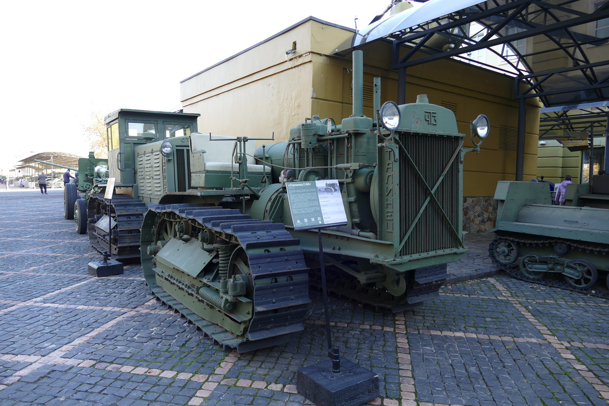 С-60 и его потомок, С-65.