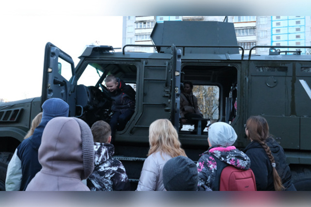 Тверской ОМОН открыл двери для сотрудников казначейства