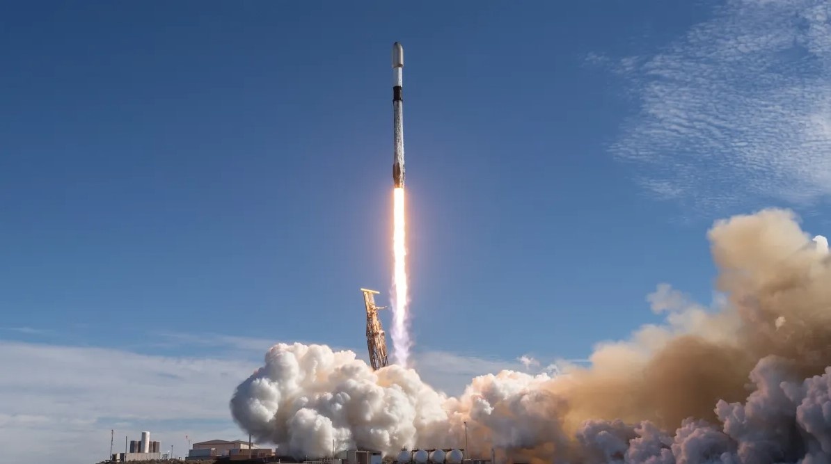 Запуск Falcon 9 миссии NROL-167 24 октября стал последним запуском спутников для разросшейся группировки NRO.    
 Источник: SpaceX  📷
