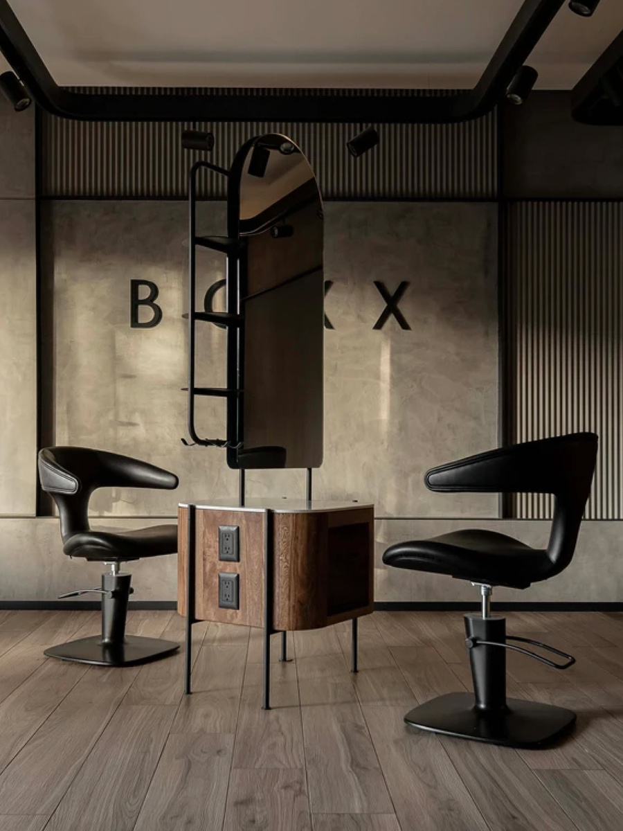 Парикмахерское кресло BOOMERANG SOFT итальянской фабрики Maletti