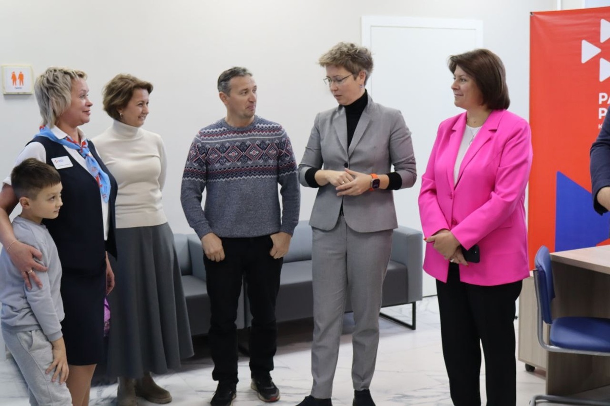    Пушок на открытии кадрового центра в Кеми. Фото: Управление труда и занятости Республики Карелия