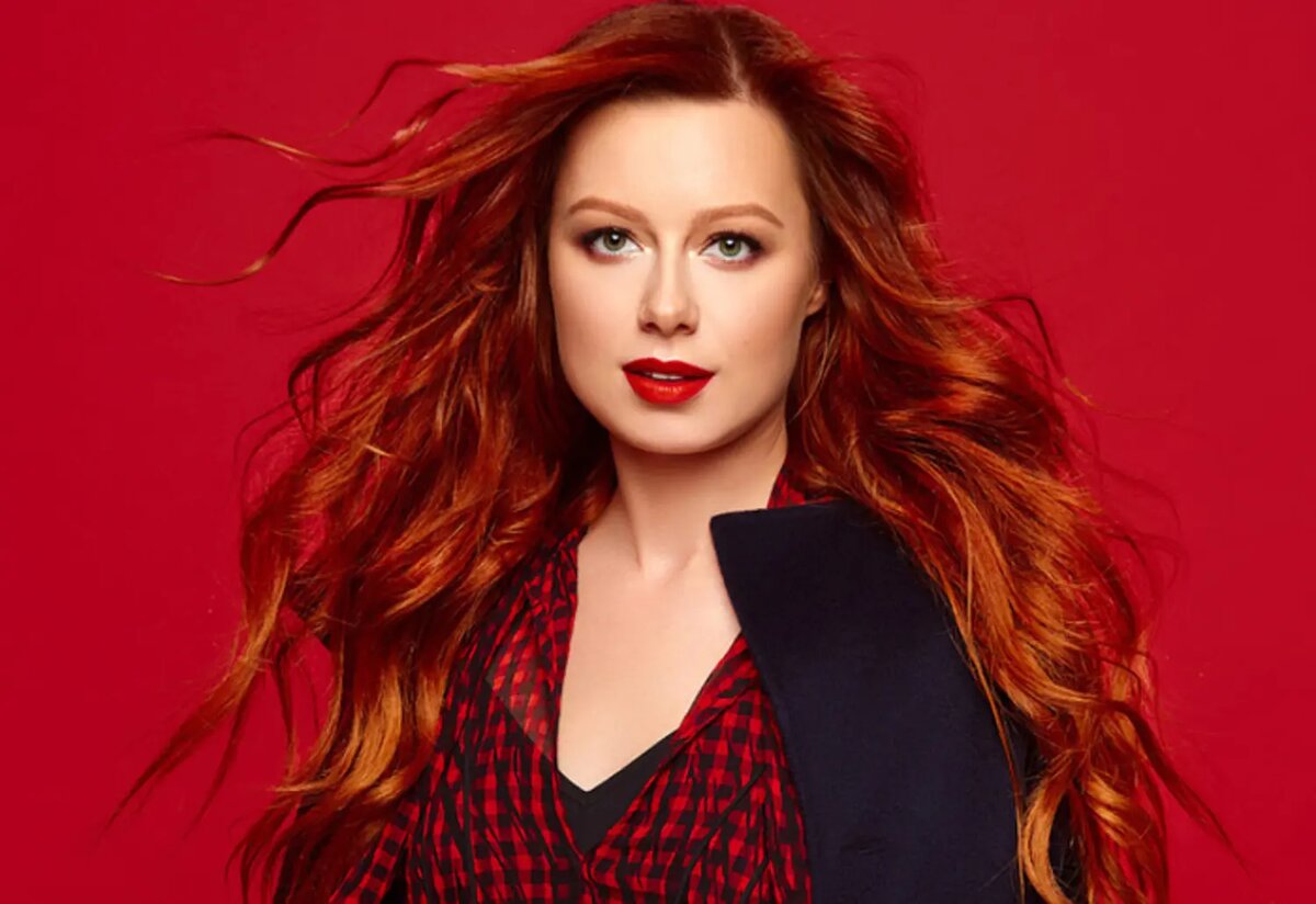    Юлия Савичева