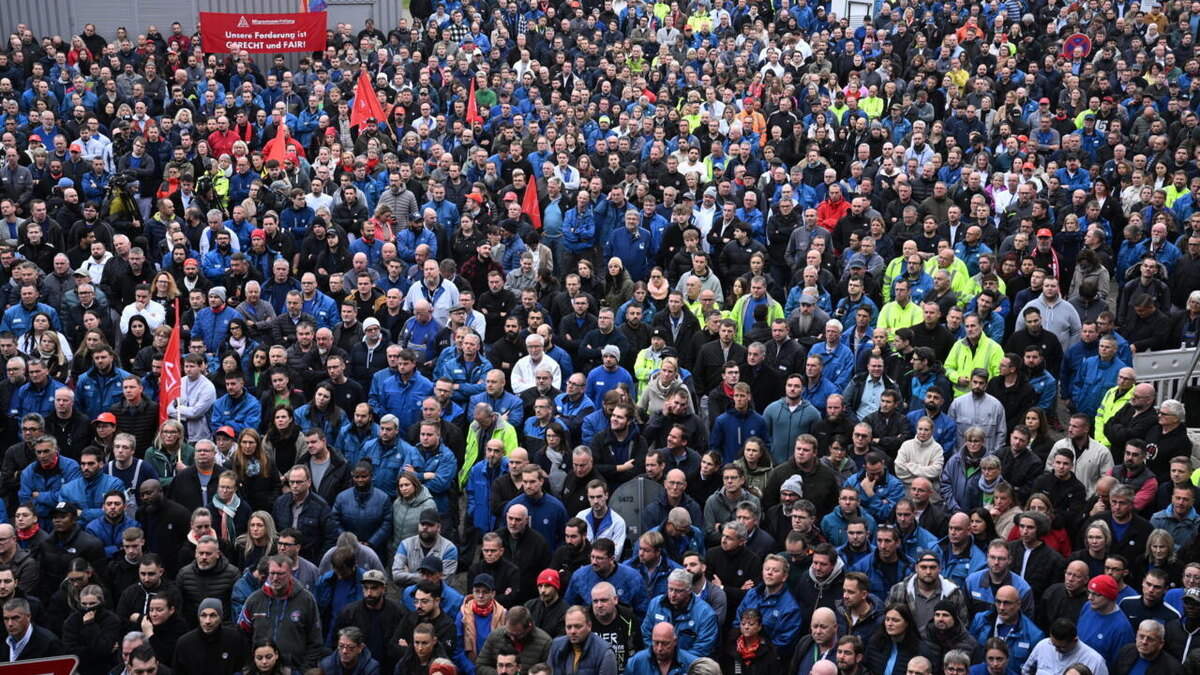 Забастовка рабочих в Германии, который вскоре уволят