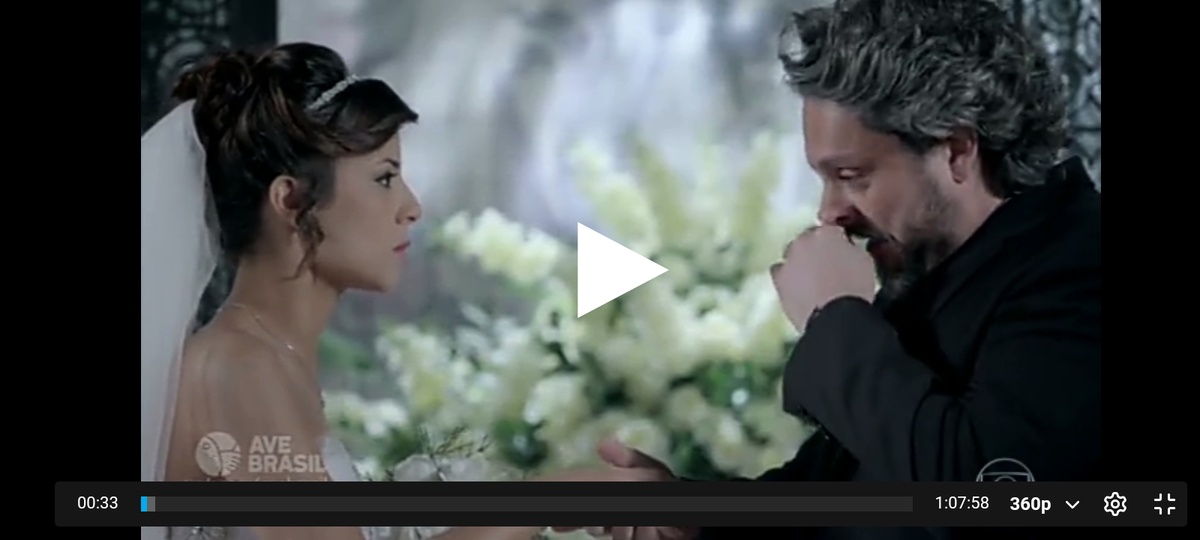 Отец сообщает дочери, что свадьбы не будет.