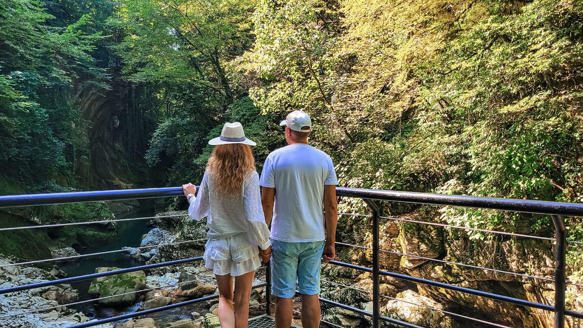 Любуемся живописными видами в Мартвильском каньоне.