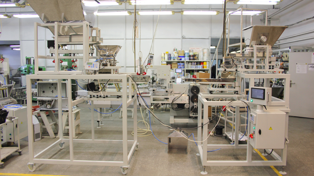 2 весовых дозатора из видеоролика