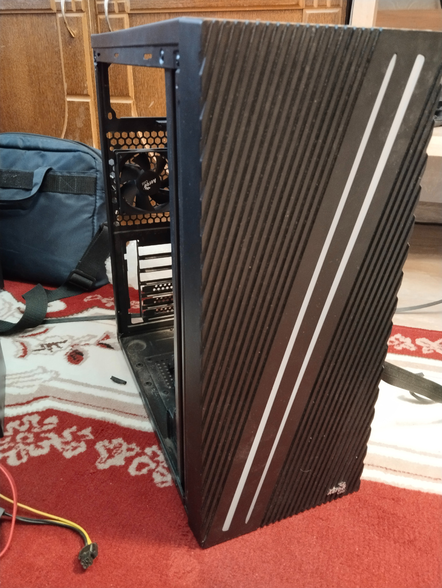 Корпус AeroCool