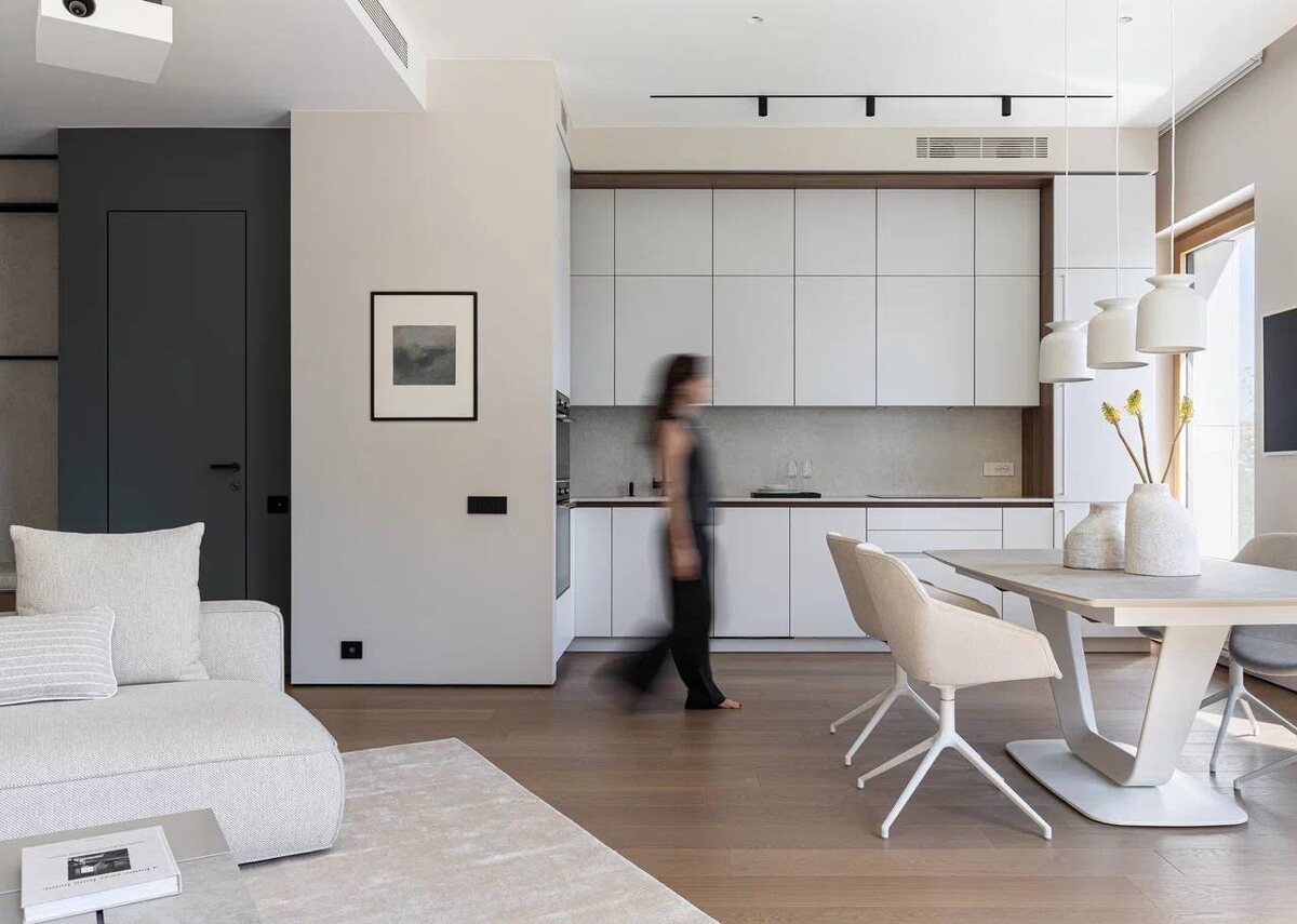 Реализованный проект ANGA PROJECT со скрытыми дверьми UNION