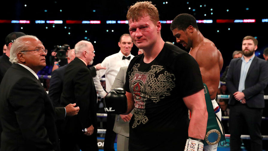 Российский боксер Александр Поветкин после поражения от Энтони Джошуа / Reuters