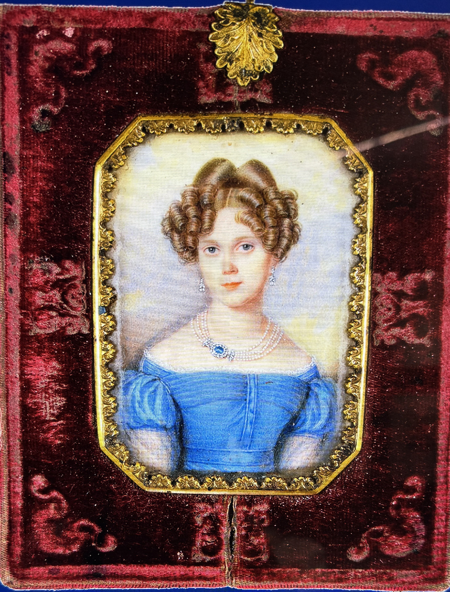 Фото 1.Портрет великой княгини Елены Павловны. Карл Кронноветтер. Около 1825 г. Санкт-Петербург Кость акварель гуашь 