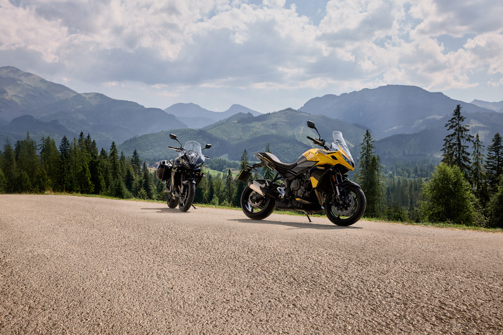 Новый британский мотоцикл Triumph Tiger Sport 800: сочетание спортивной элегантности и комфорта в дальних путешествиях — за 11 795 евро.