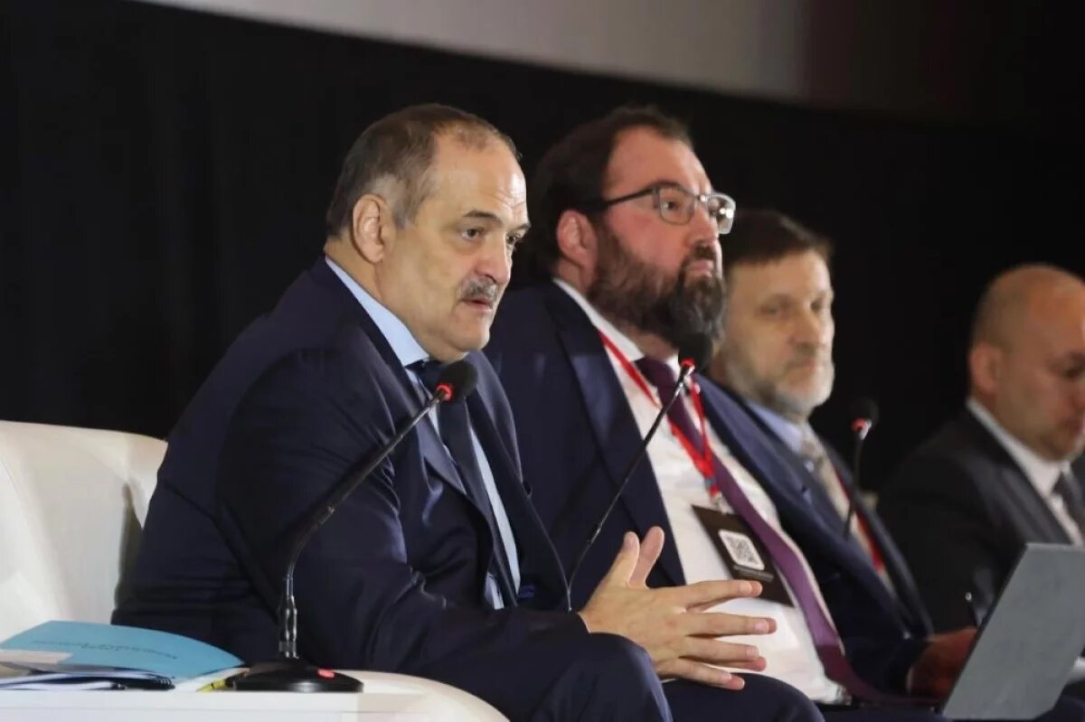    Глава Минцифры РФ Максут Шадаев прибыл в Дагестан на цифровой форум