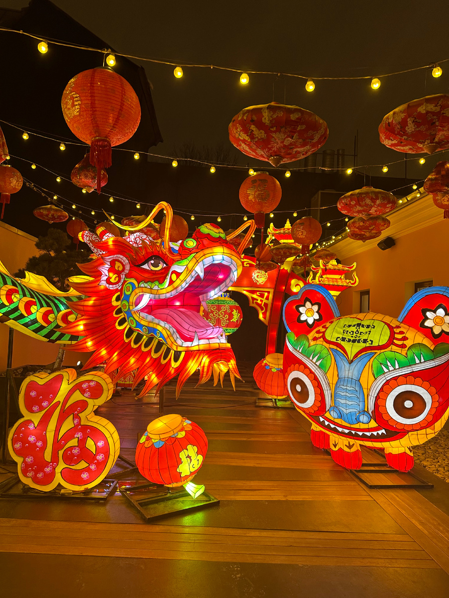 Входная группа ресторана Mr Lee