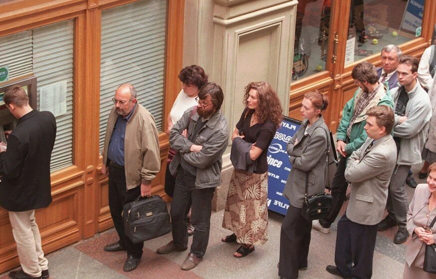    Дефолт в России. Массовых репрессий при Путине не будет. Запад бьет по Зеленскому: главное к 21:00