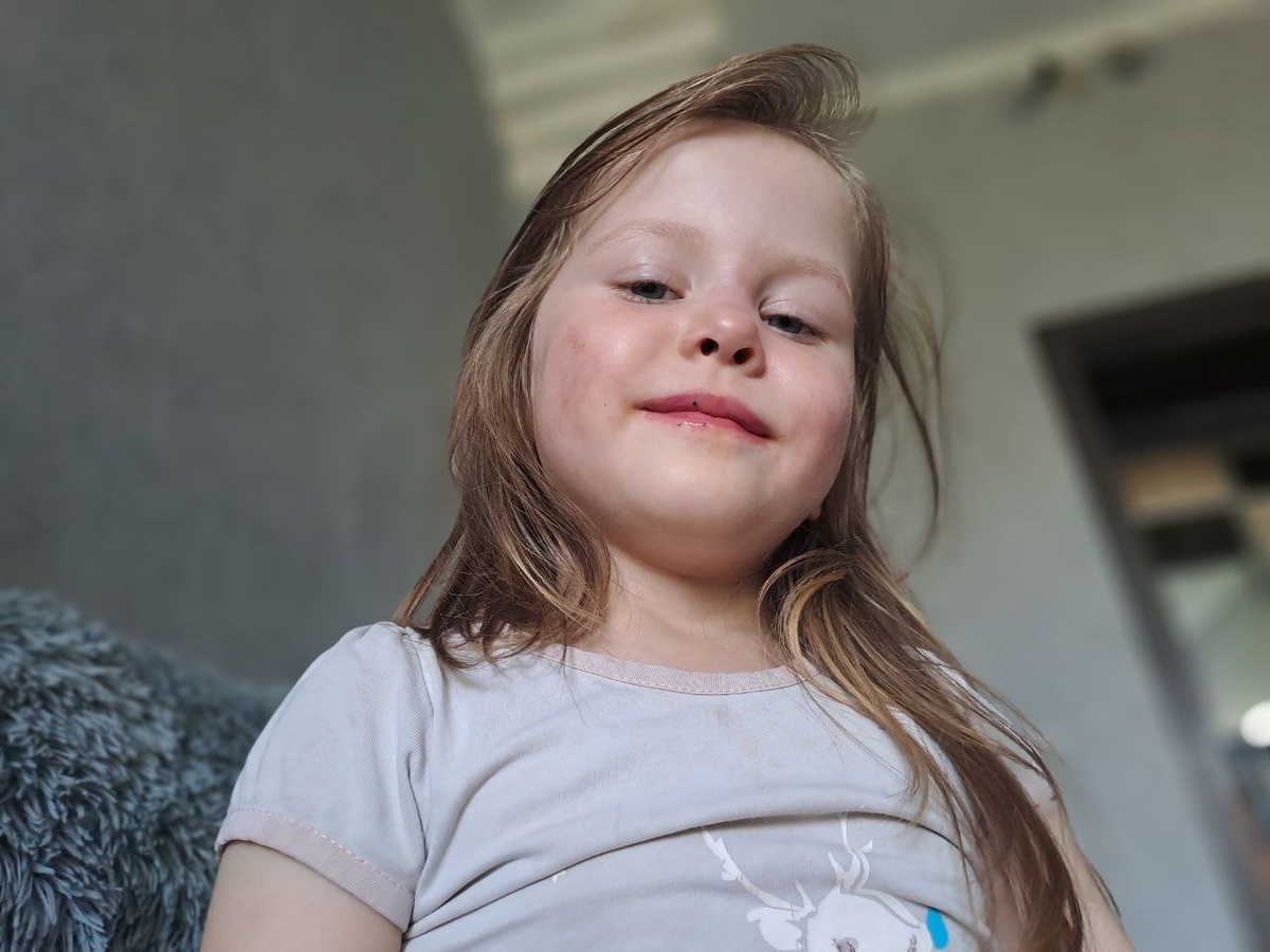 Это моя младшая дочь Глория