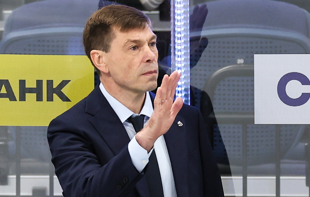    Главный тренер "Динамо" Алексей Кудашов  Сергей Савостьянов/ТАСС