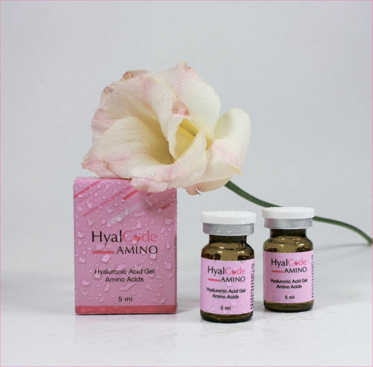 В результате применения препарата: повышается тонус и эластичность кожи, заметен ощутимый лифтинг-эффект и выраженное увлажнение кожи, уменьшается глубина и выраженность морщин, cокращается размер и интенсивность пигментных пятен, выравнивается рельеф и цвет кожи.