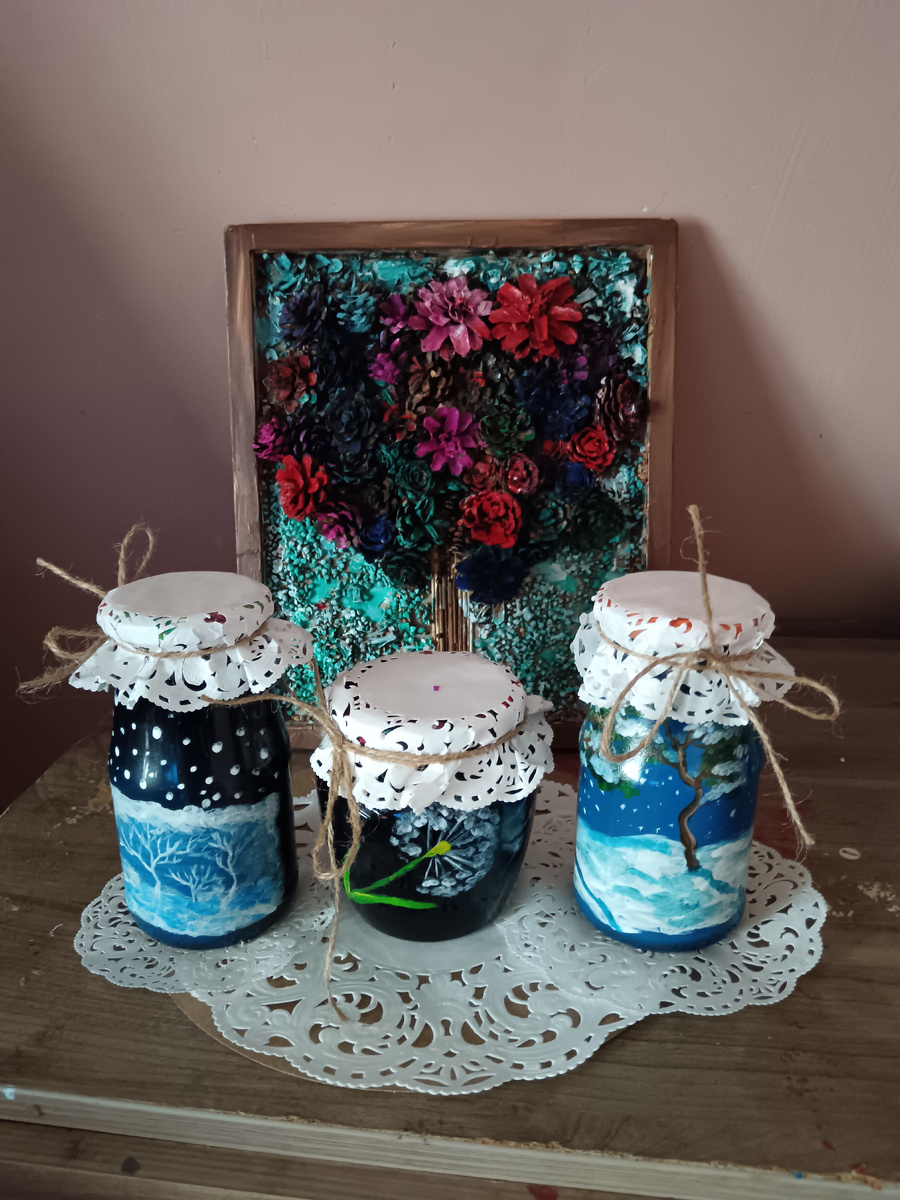 Варенье   из смородины в декоративных банках