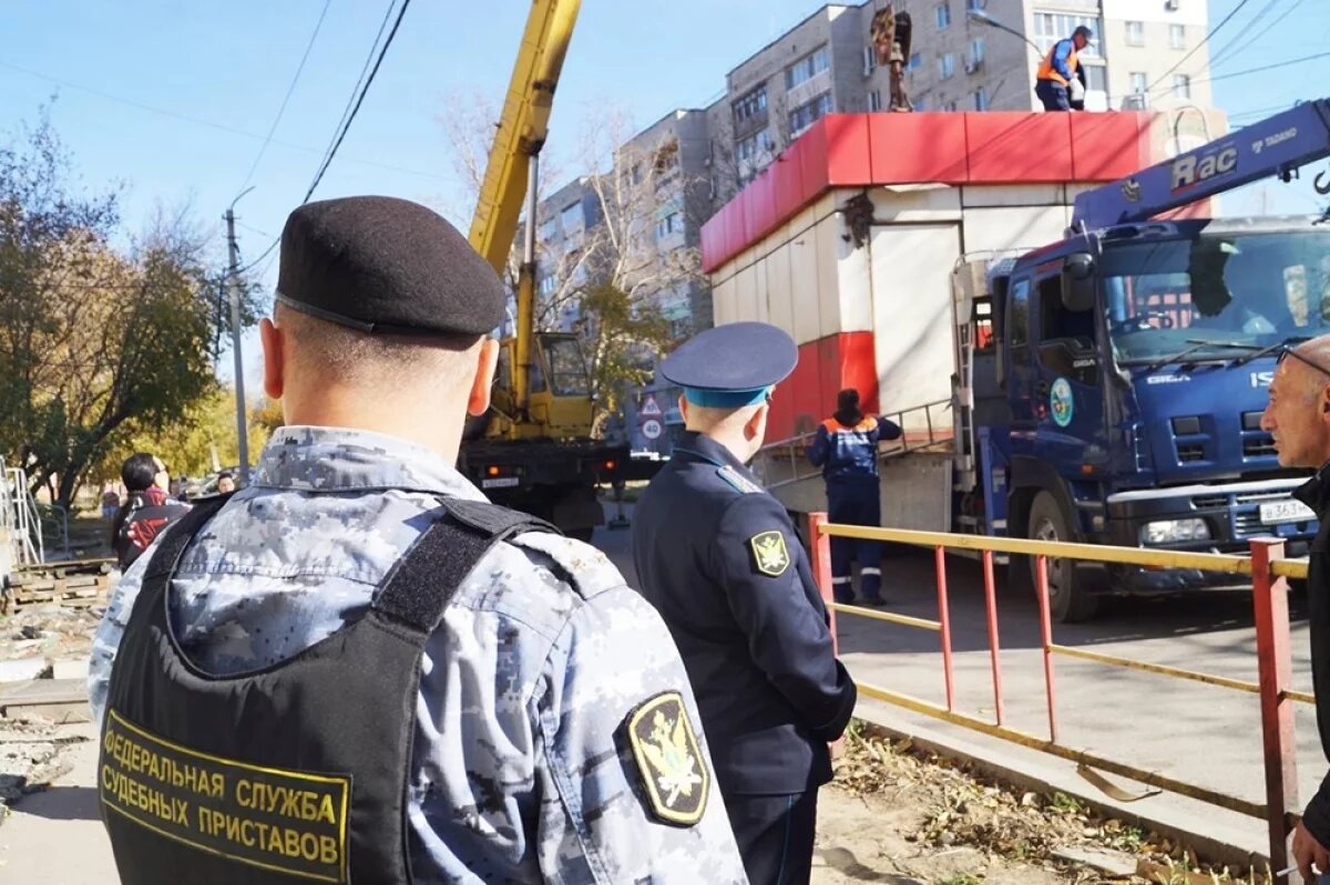    На страже справедливости.