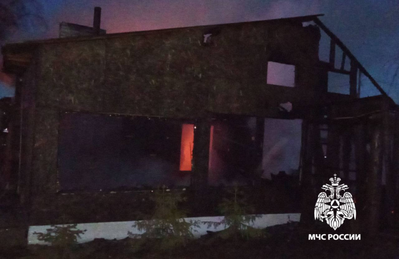    Появилось видео крупного пожара в ПрионежьеКарелия.Ньюс. Новости Петрозаводска и республики / ВК / Скриншот