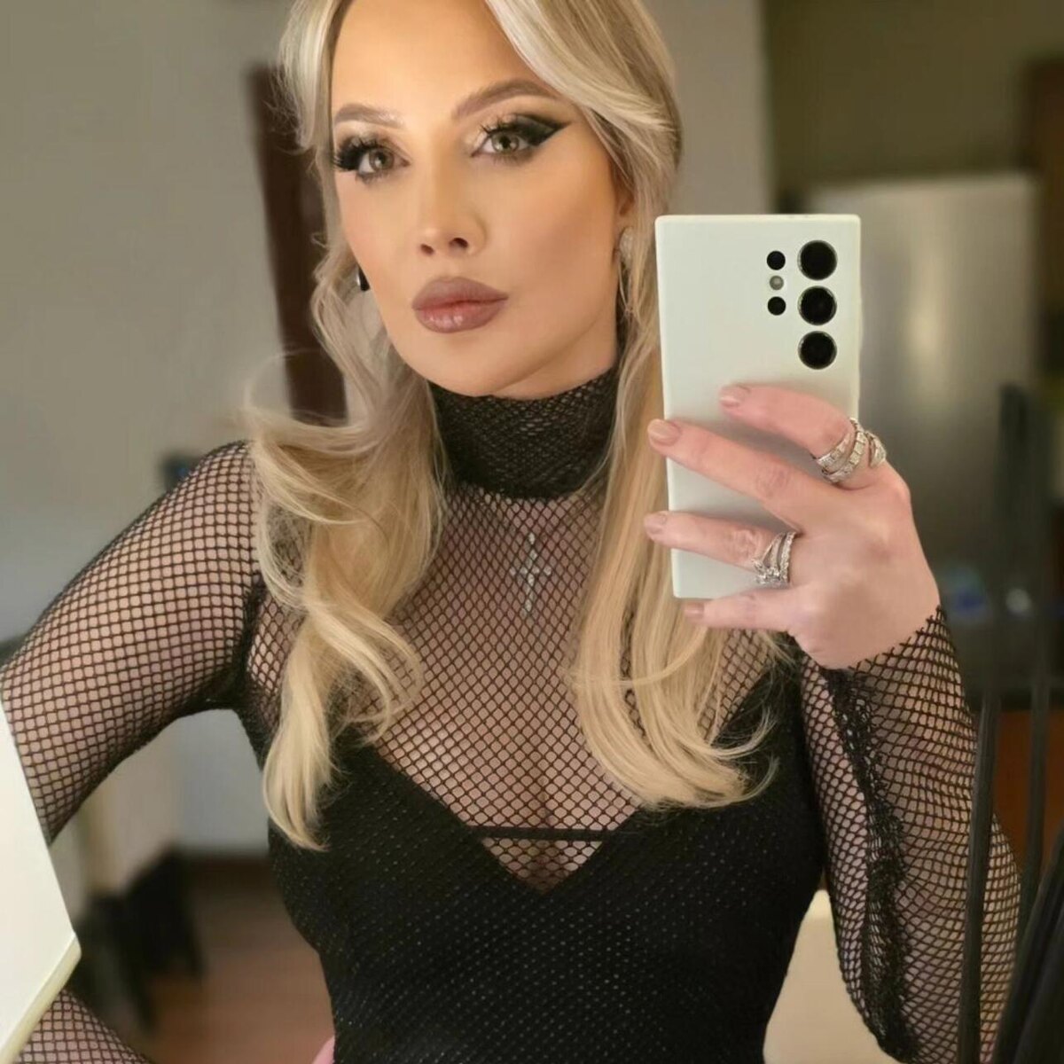    Инна Михайлов Социальные сети