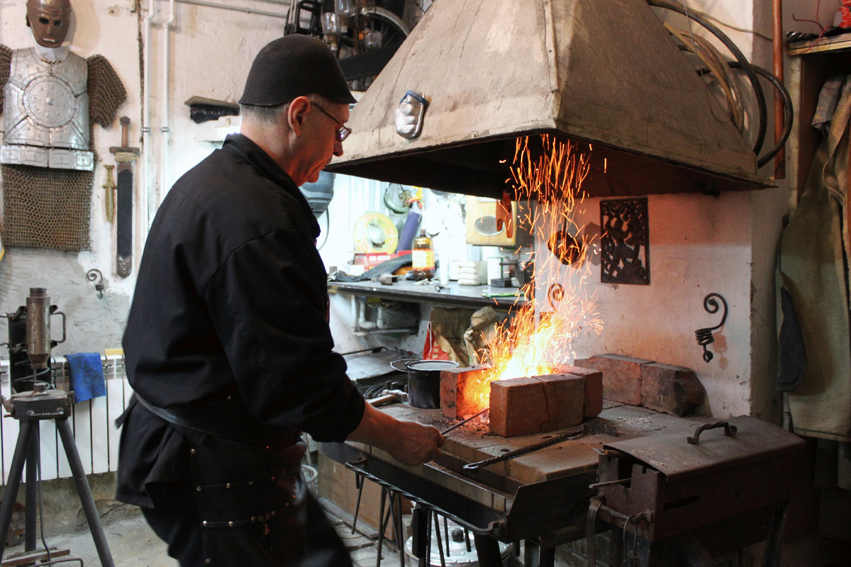 Фото автора. Кузница Александра Быкова. Арт-пространство "Парк 13"