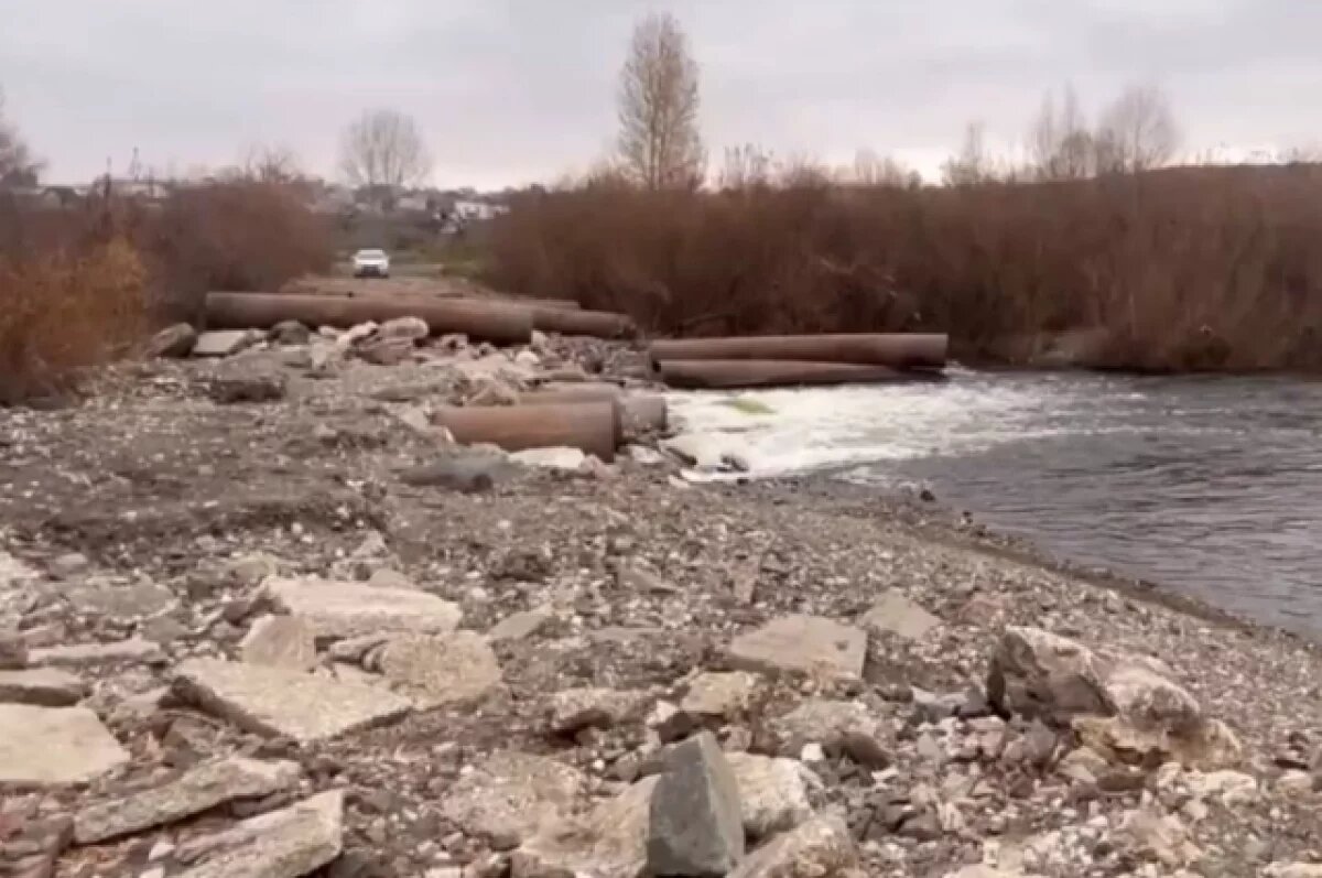    Разрушенный мост в селе под Южноуральском заинтересовал СКР