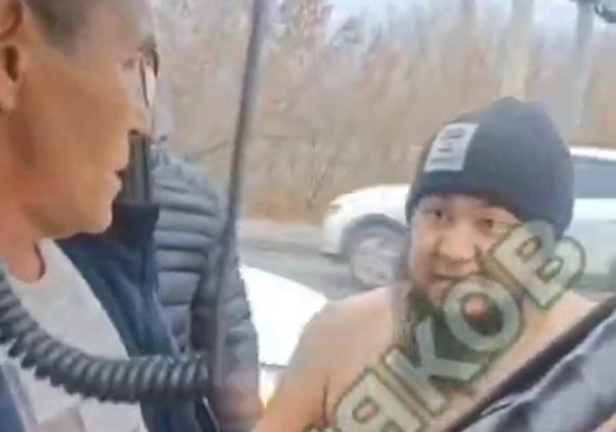    «По разам один на один»: В Оренбурге мужчина на дороге набросился на водителя и пассажира