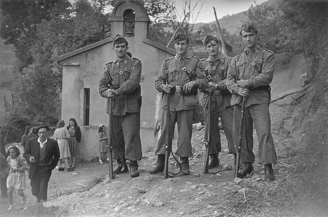 Солдаты Гражданской гвардии - основные противники партизан, 1942 год. фото из rg.ru