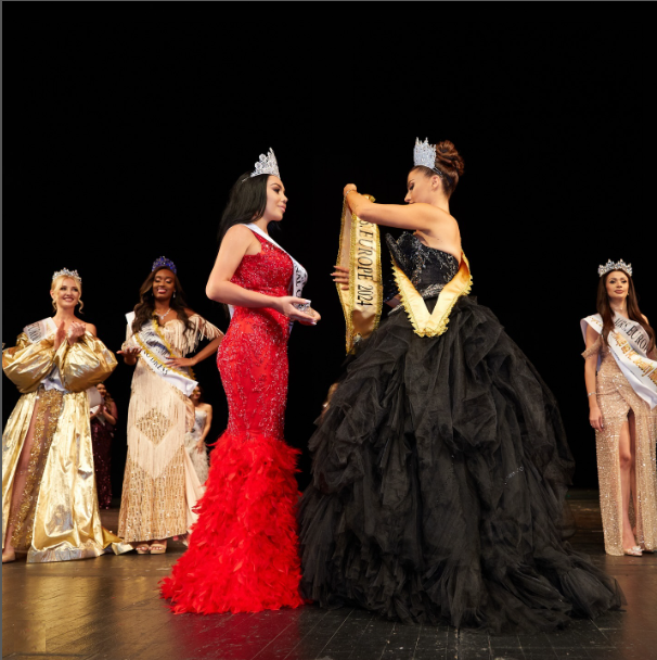 Церемония награждения. Фото из архива "7 секретов"