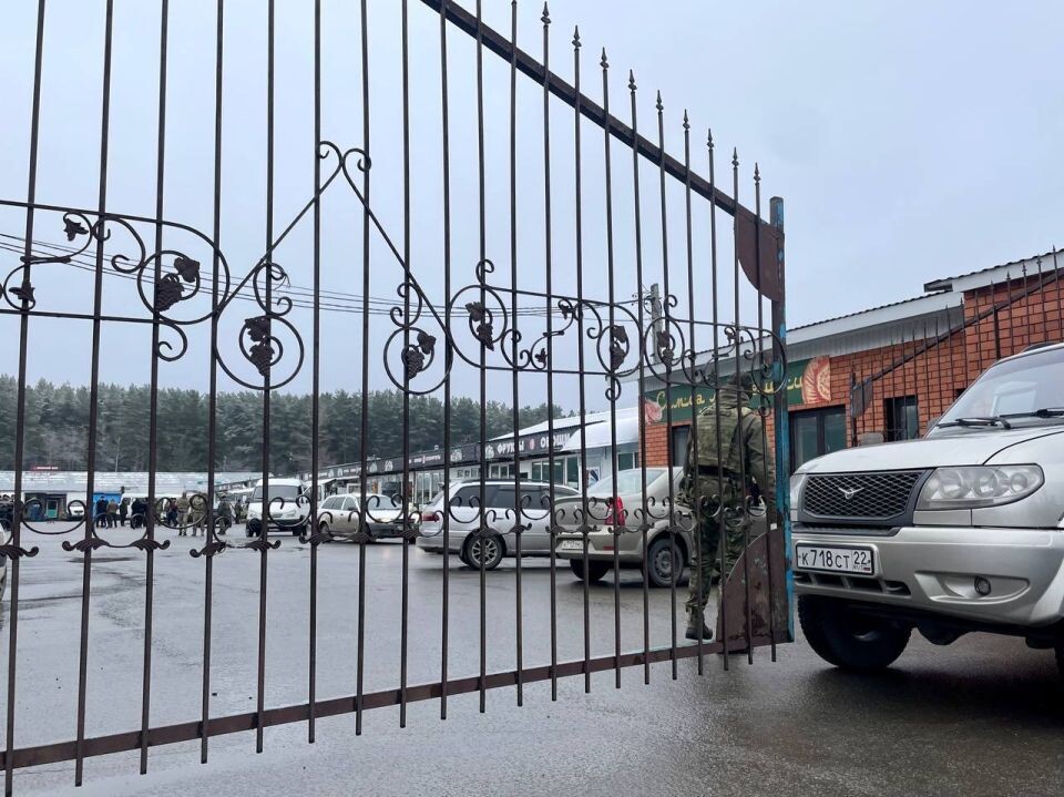    Силовики на ярмарке 1 ноября. Источник: Виталий Барабаш