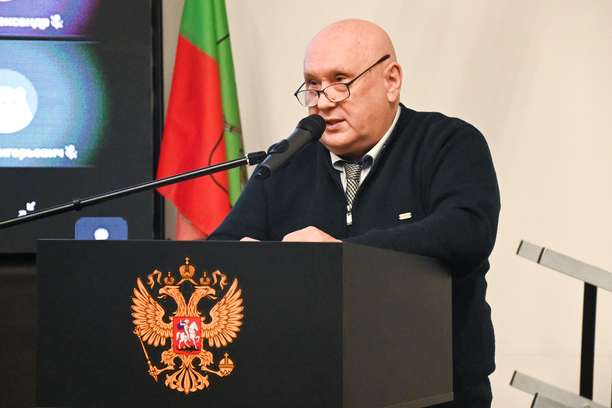 Юрий Николаев