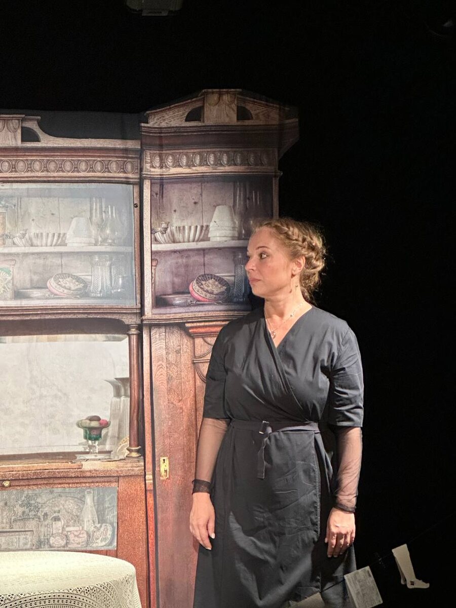 Актриса Катя Ионас.