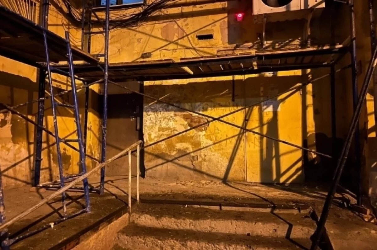    В Астрахани жильцы оказались заблокированы в своих квартирах